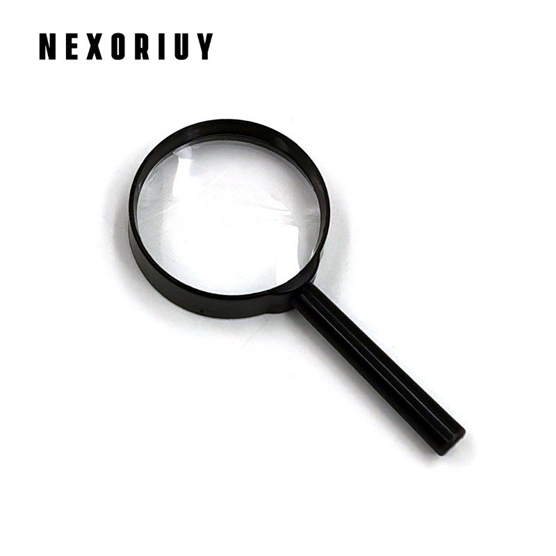 精密作業に最適な拡大鏡の使用シーン