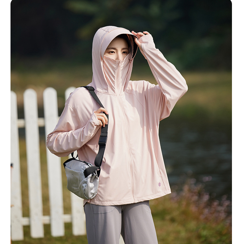 通気性抜群のアイスシルク日焼け止めパーカー