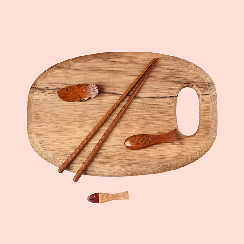 手彫りの尖った寿司用箸