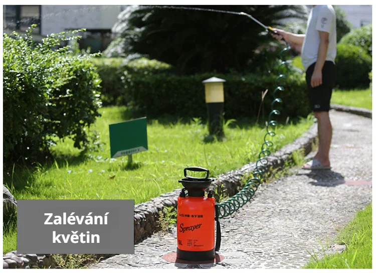 Praktický pomocník při zalévání rostlin na balkoně