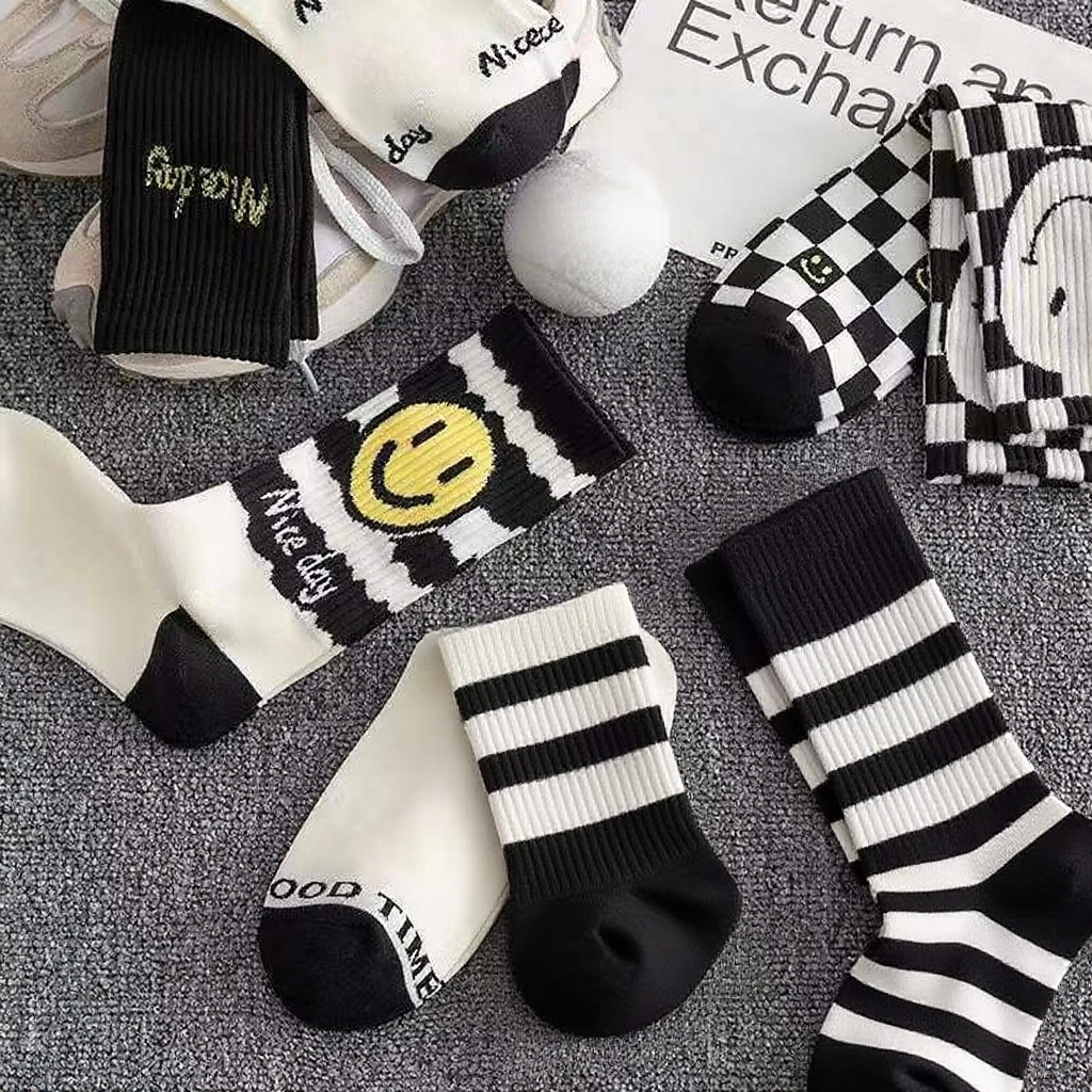 커플용 가을 겨울 체크 양말 스타일링