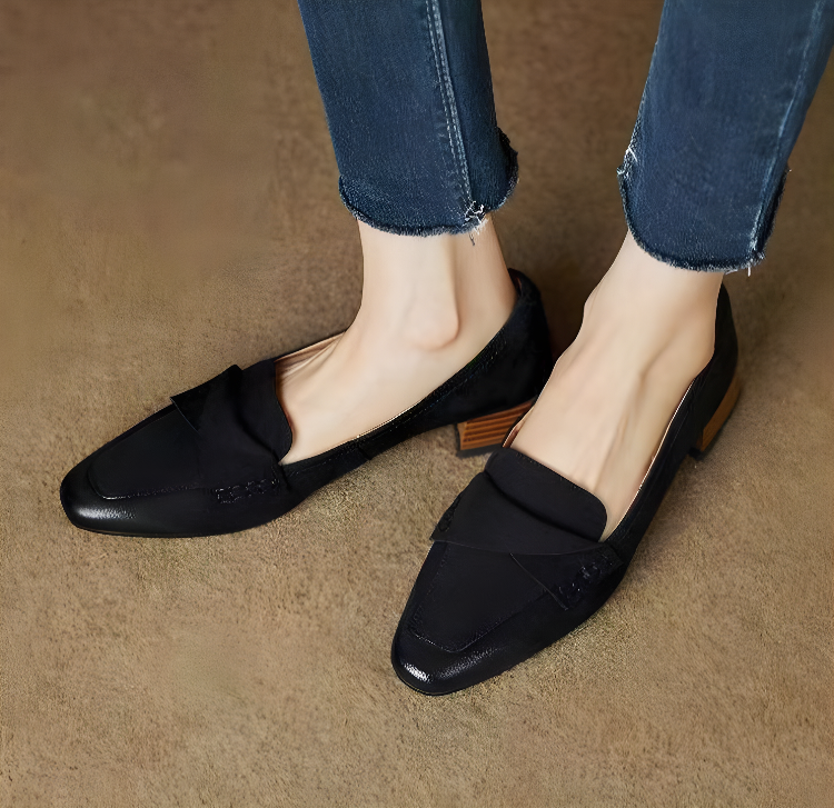 快適な履き心地の美脚ローファー側面画像