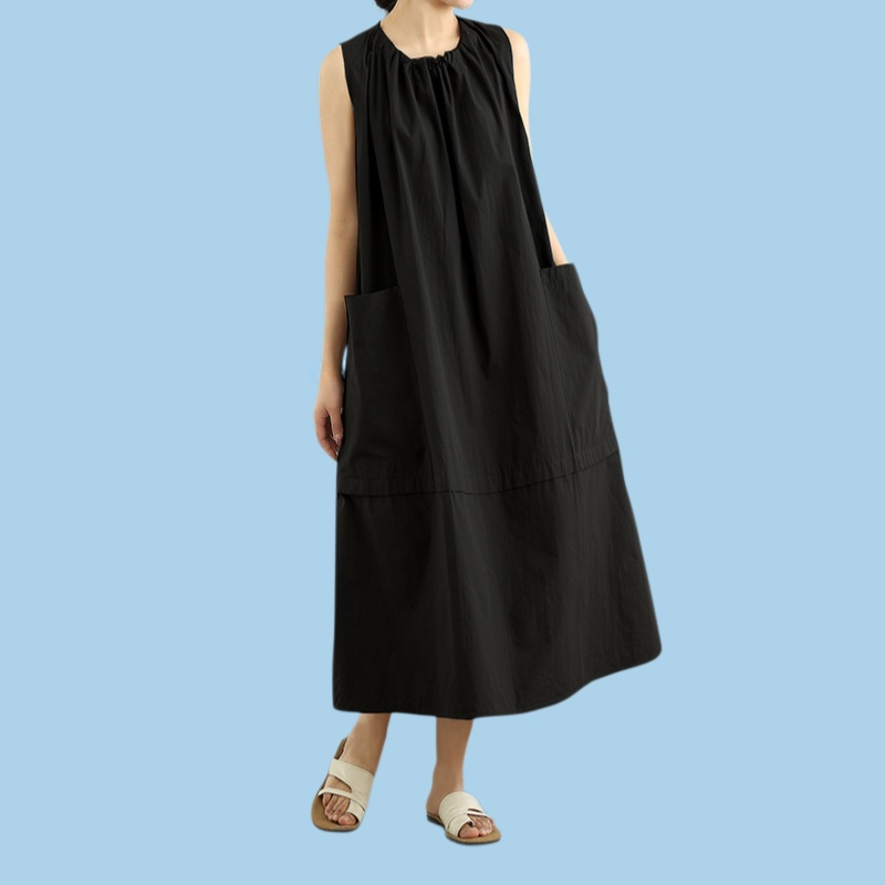新しい丸首ノースリーブのゆったりワンピース