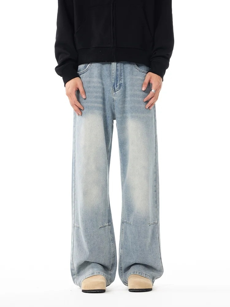 細身の床までの長さのカジュアルジーンズ