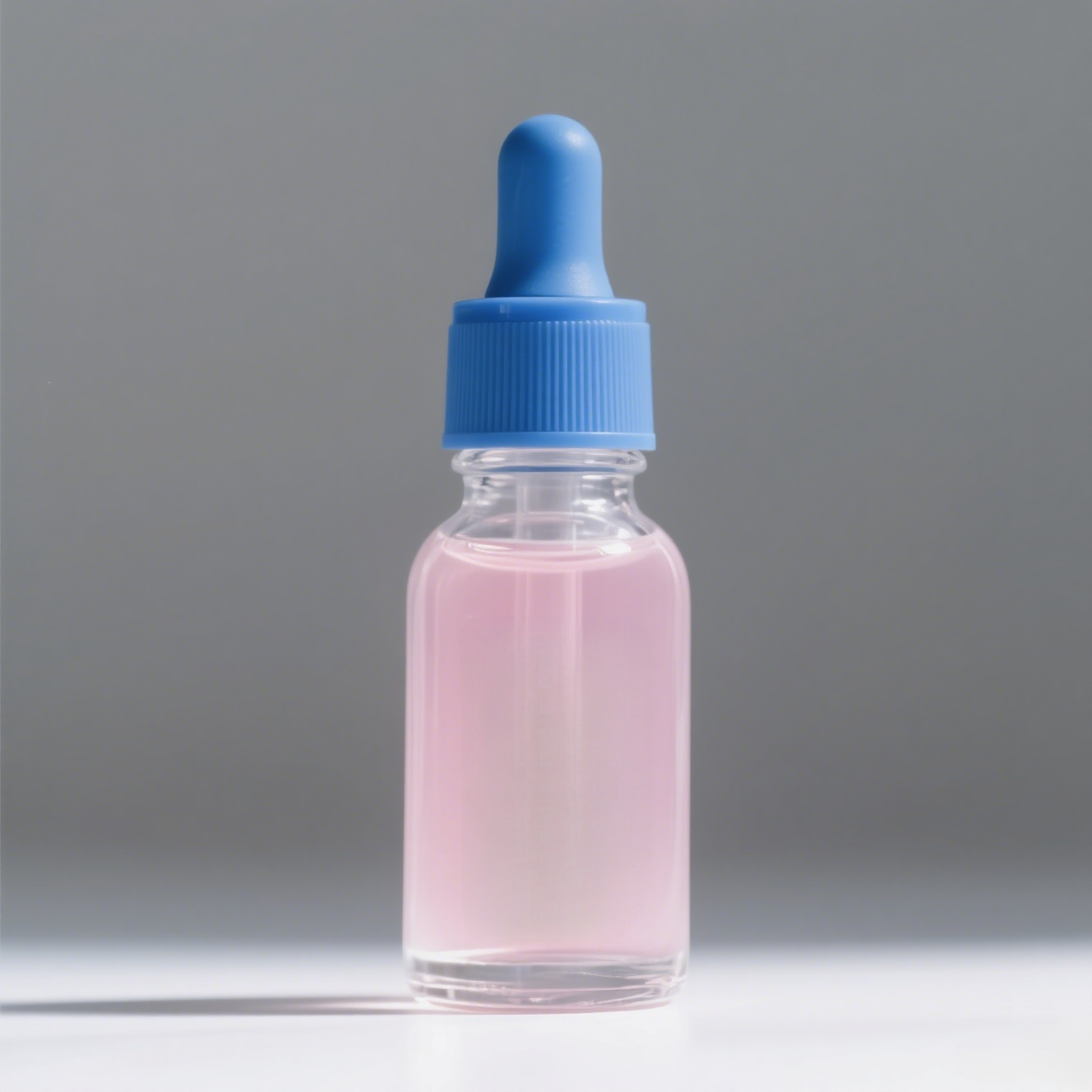 Aplikace séra na pleť pro redukci vrásek