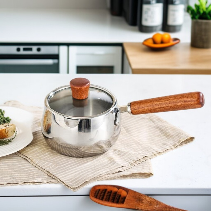 아기 이유식을 위한 3단 우유통