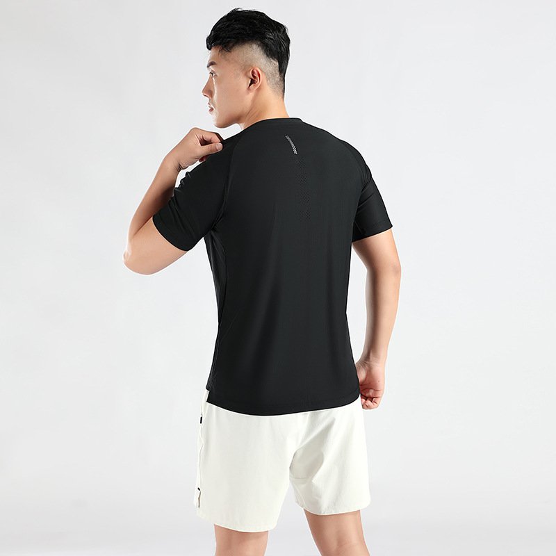 Lehké, prodyšné, volné krátké rukávy odvádějící pot