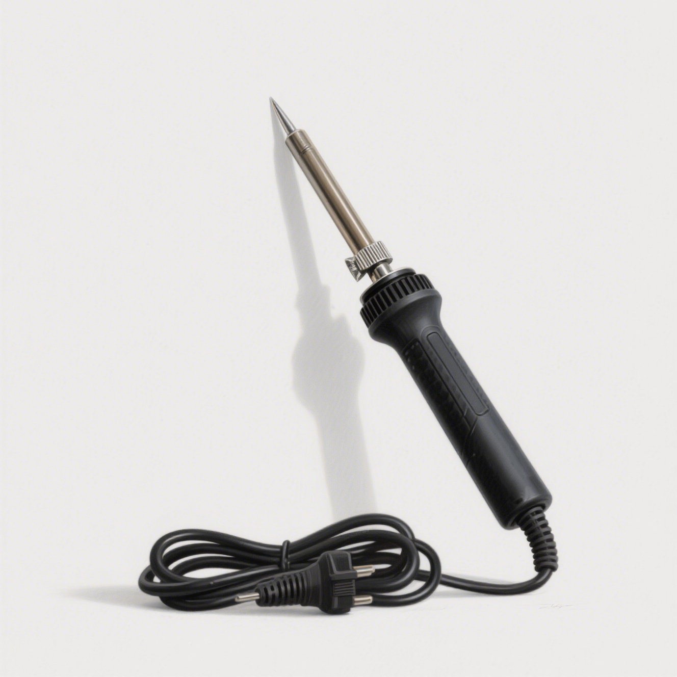 Malá elektrická svářečka pro domácí opravy