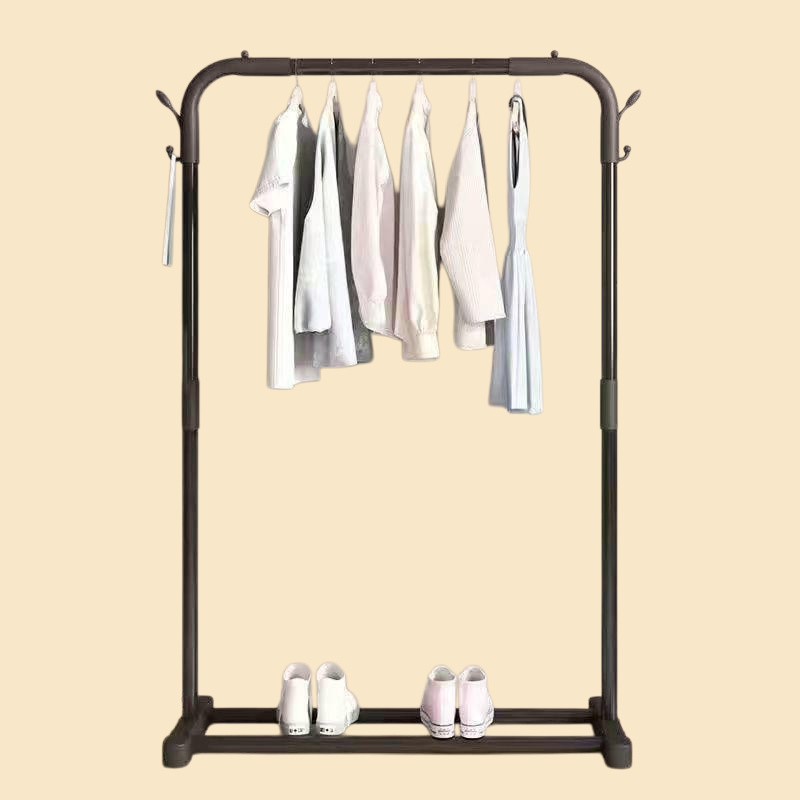 심플한 바닥형 옷걸이