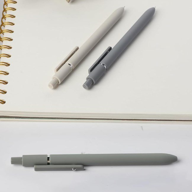 Slim pen flashlight with bright LED beam