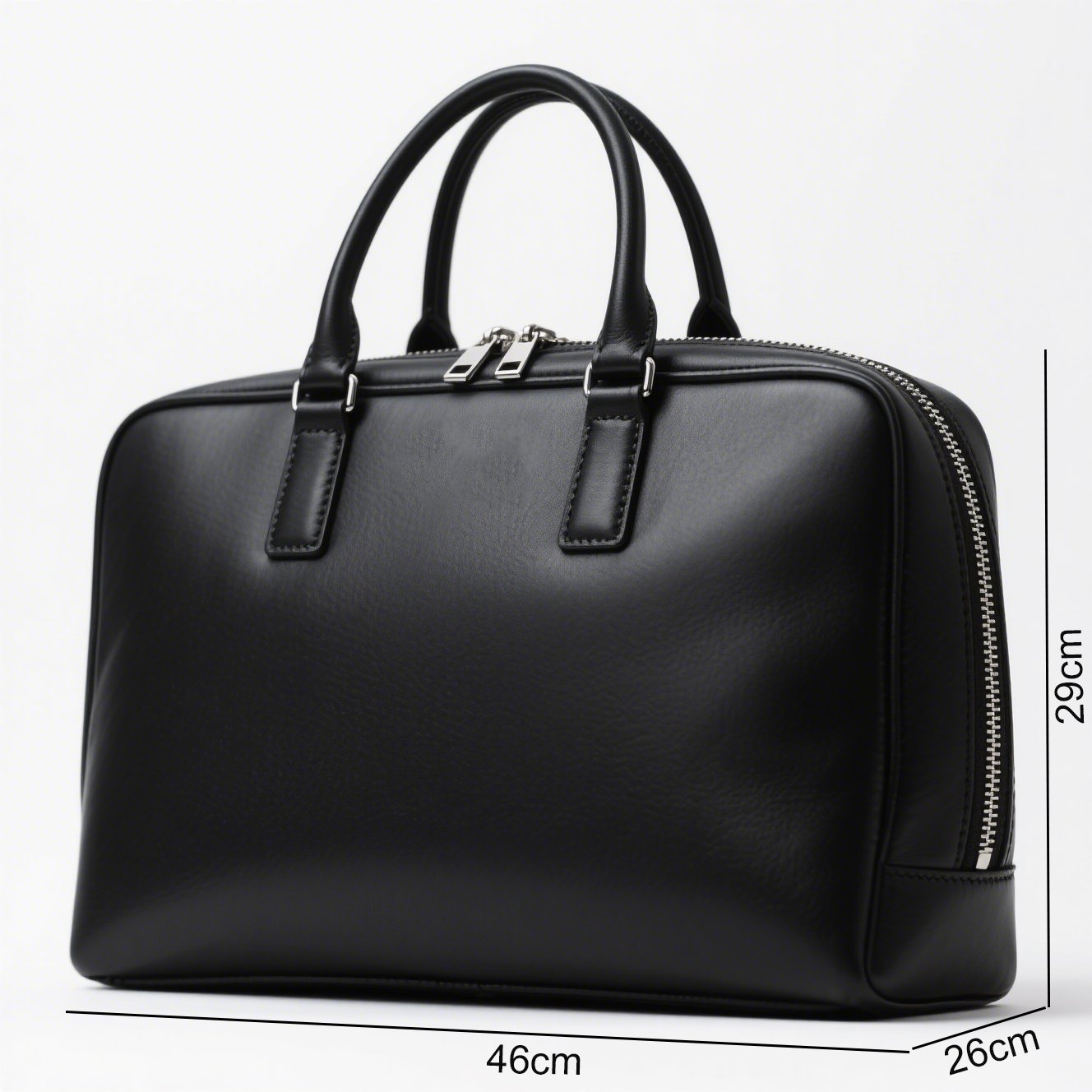 Stylová černá kabelka pro cestování