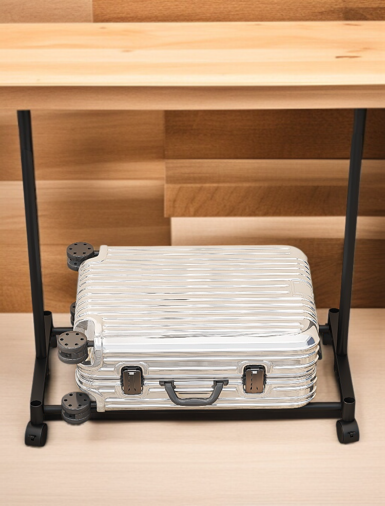 Detail konstrukce pojízdného věšáku na oblečení