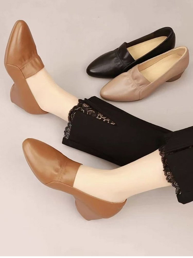 حذاء نسائي طبي بنعل ناعم للراحة اليومية