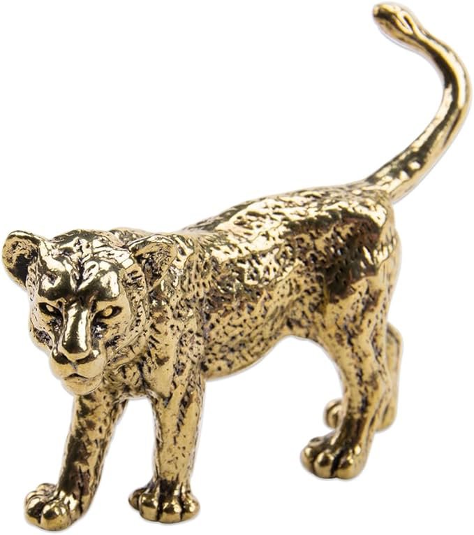 작은 동물 조각 장식