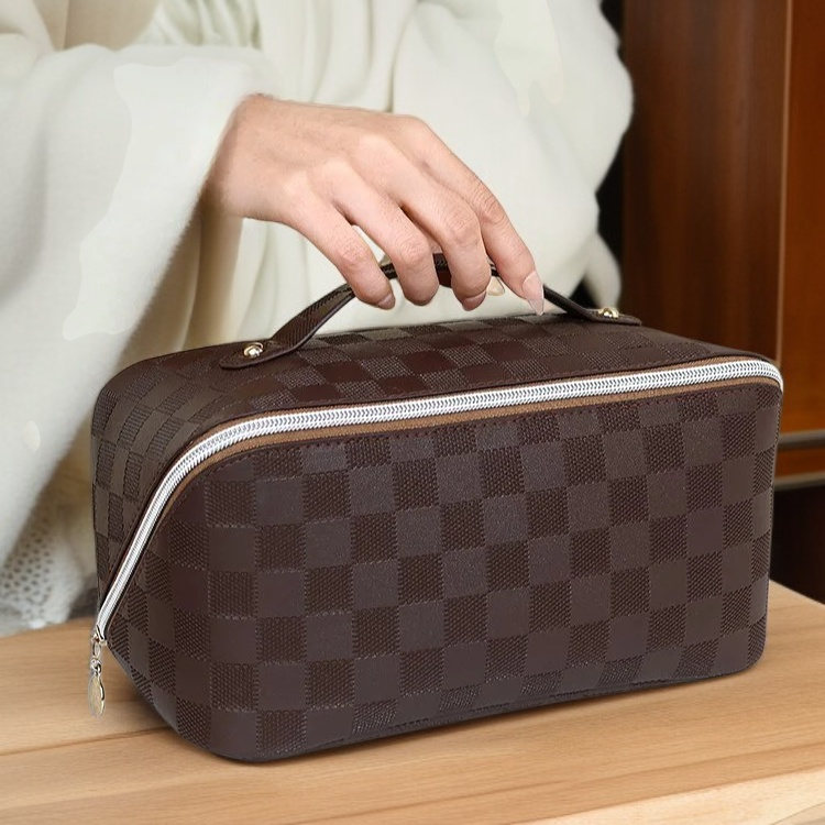 대용량 체스판 프리미엄 파우치