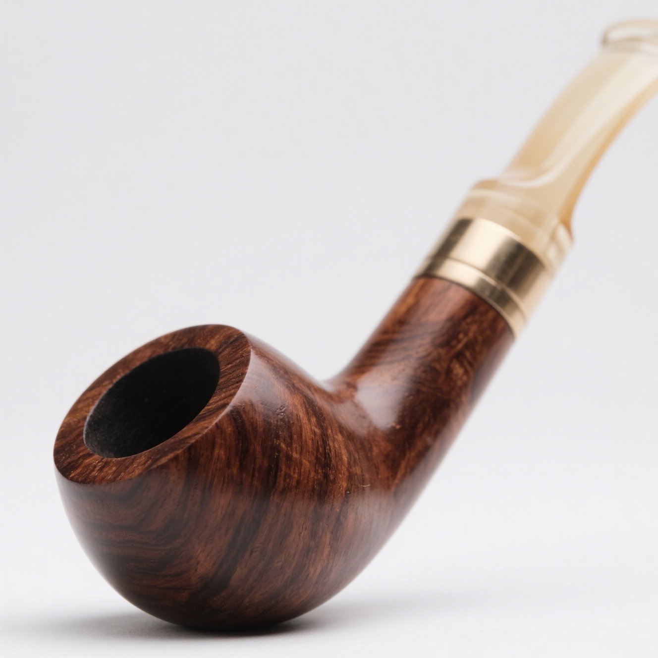 Luxusní italská dýmka z kvalitního dřeva