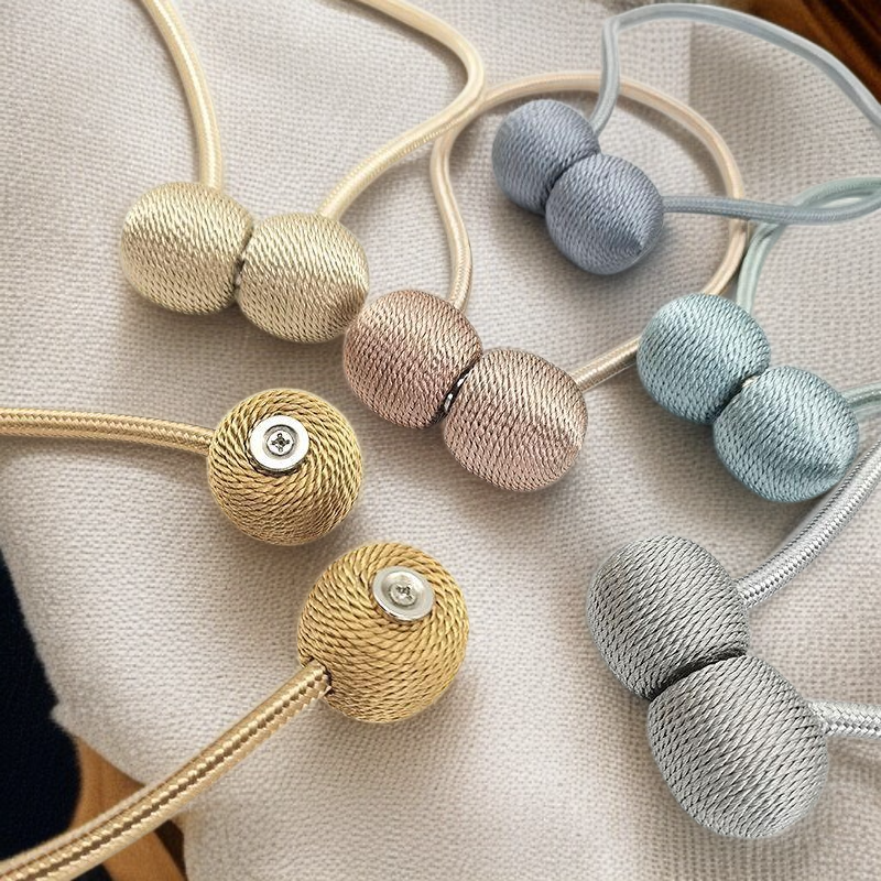 거실과 침실 수납용 로프 타이