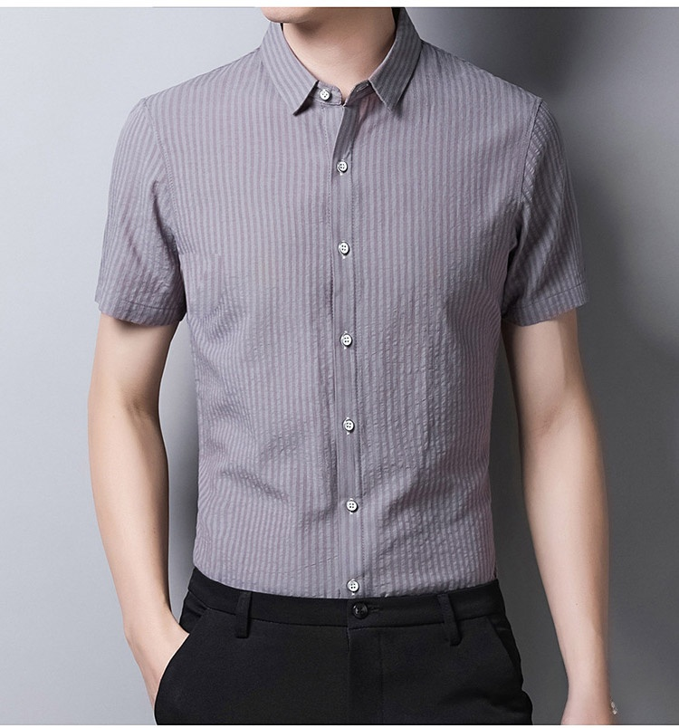 多彩なサイズ展開のストライプシャツ