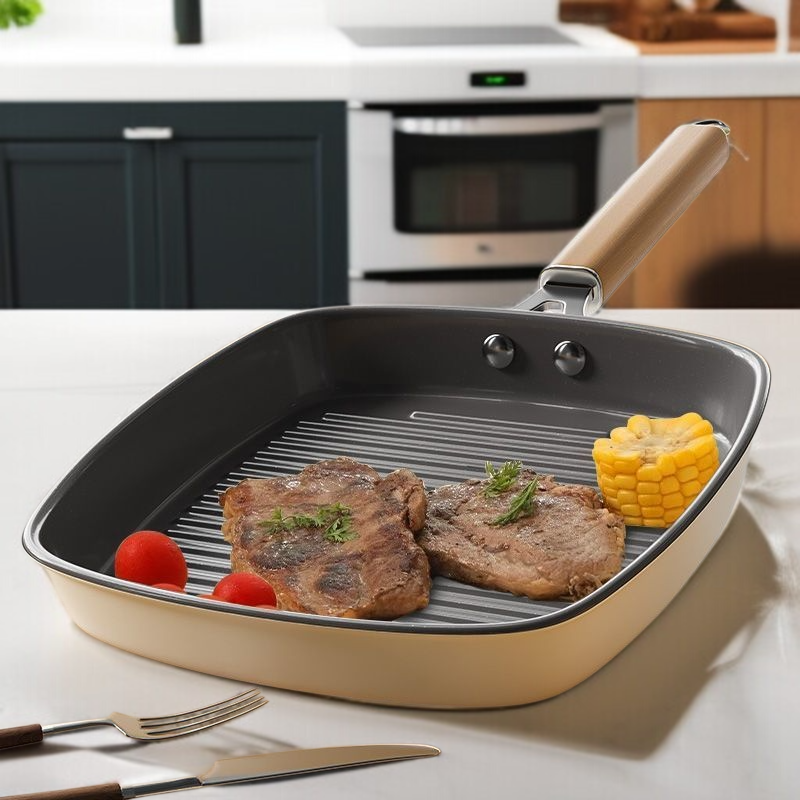 스테이크 요리용 프라이팬 사용 모습