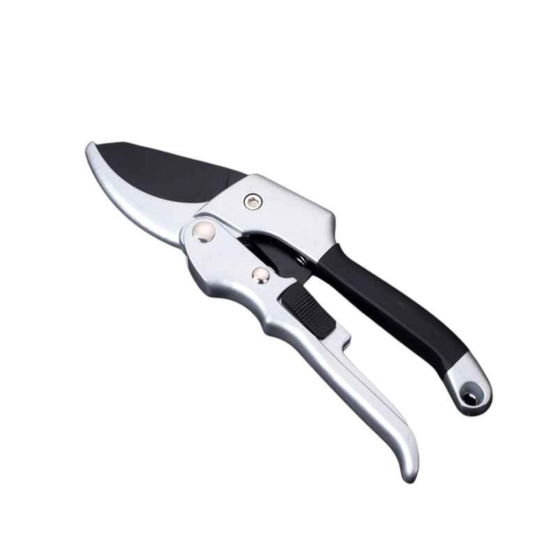 Zahradnické prořezávací nůžky