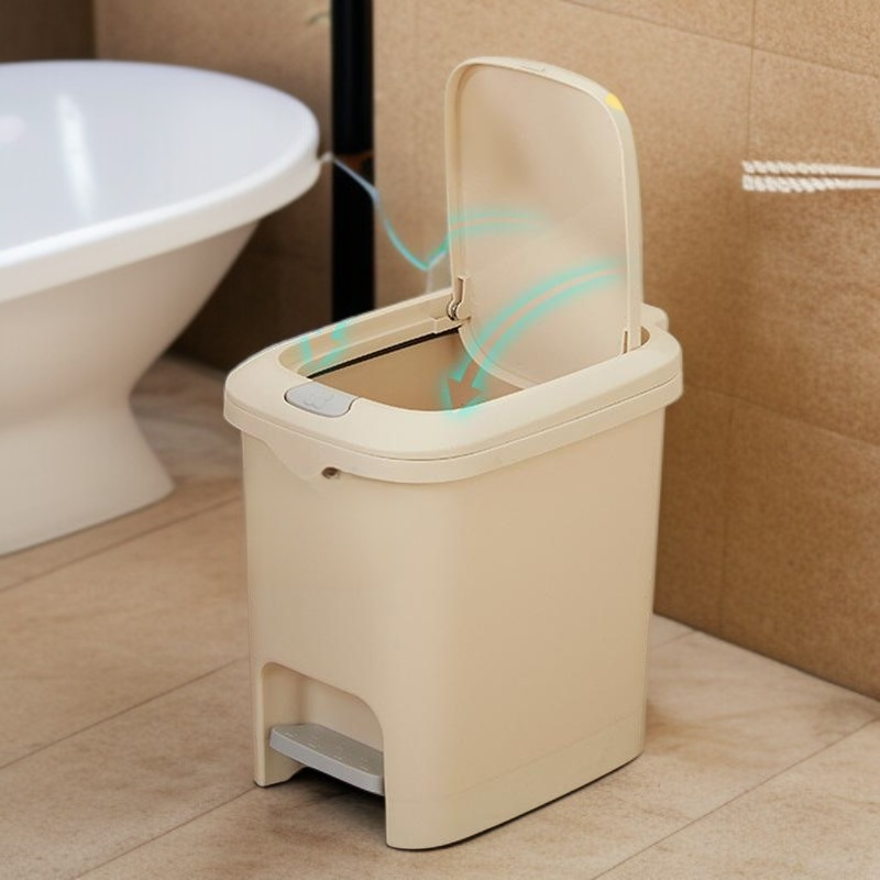 뚜껑이 있는 밀폐형 페달 쓰레기통