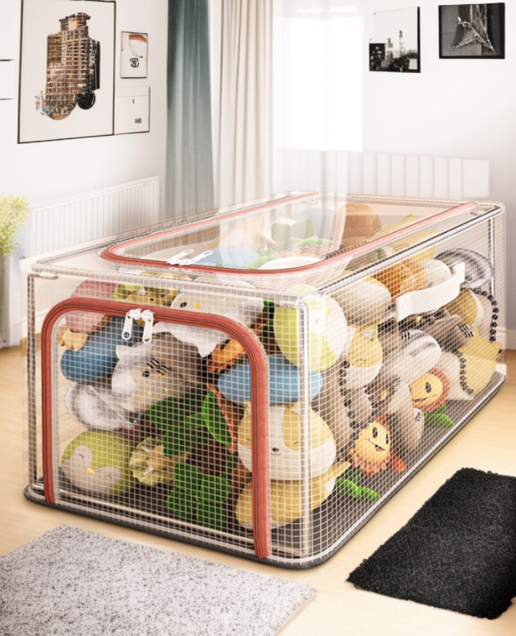 Almacenamiento eficiente para prendas en malla de PVC