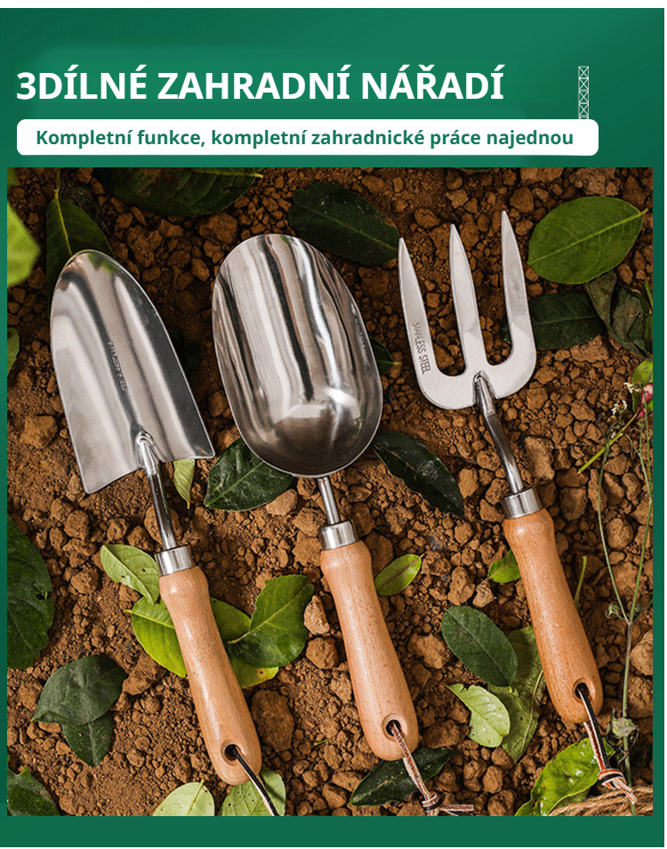 Sada tří kusů zahradního nářadí na trávníku