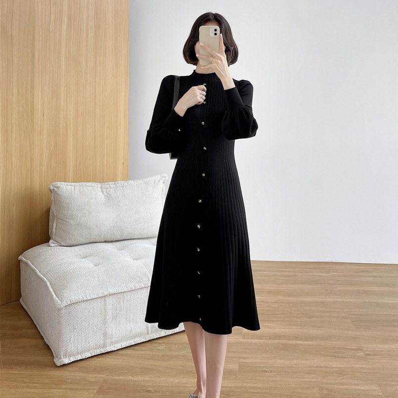 リブニットワンピース