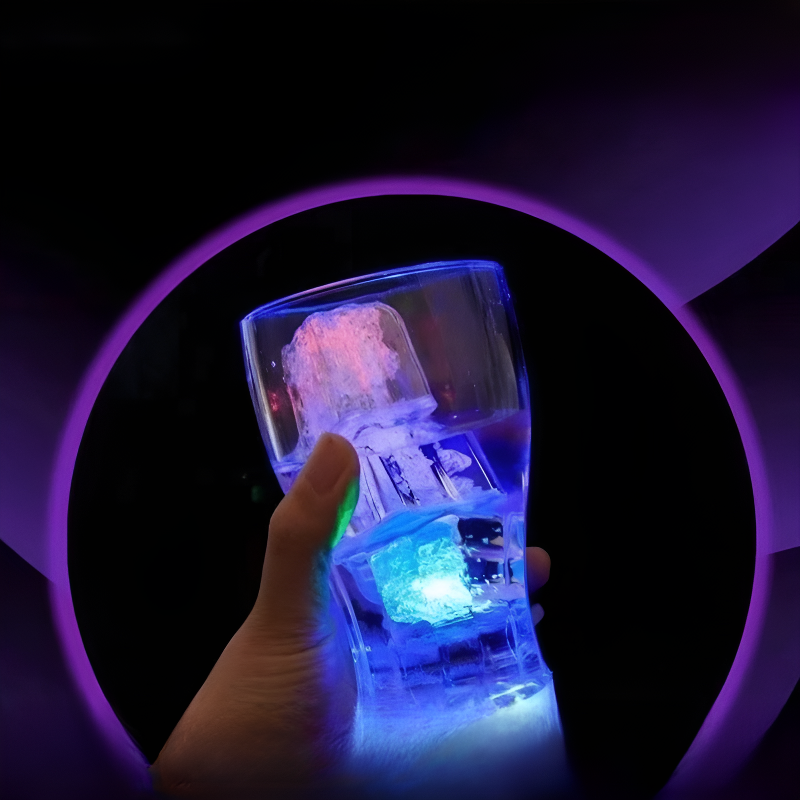 七彩發光冰塊LED氣氛燈遇水閃光玩具
