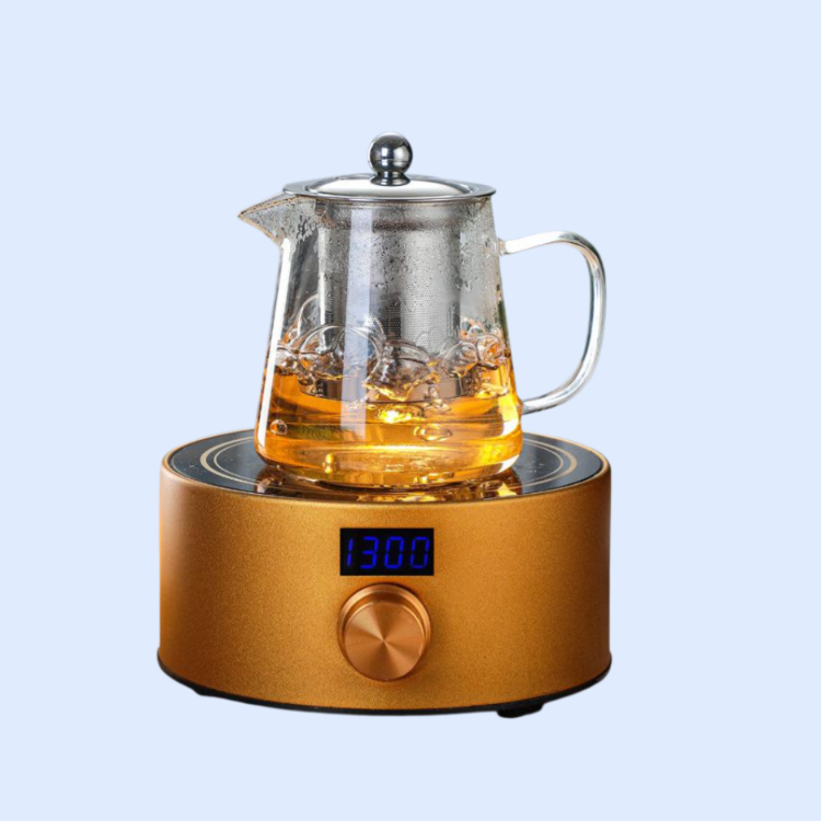 ストーブの周りのティーポット