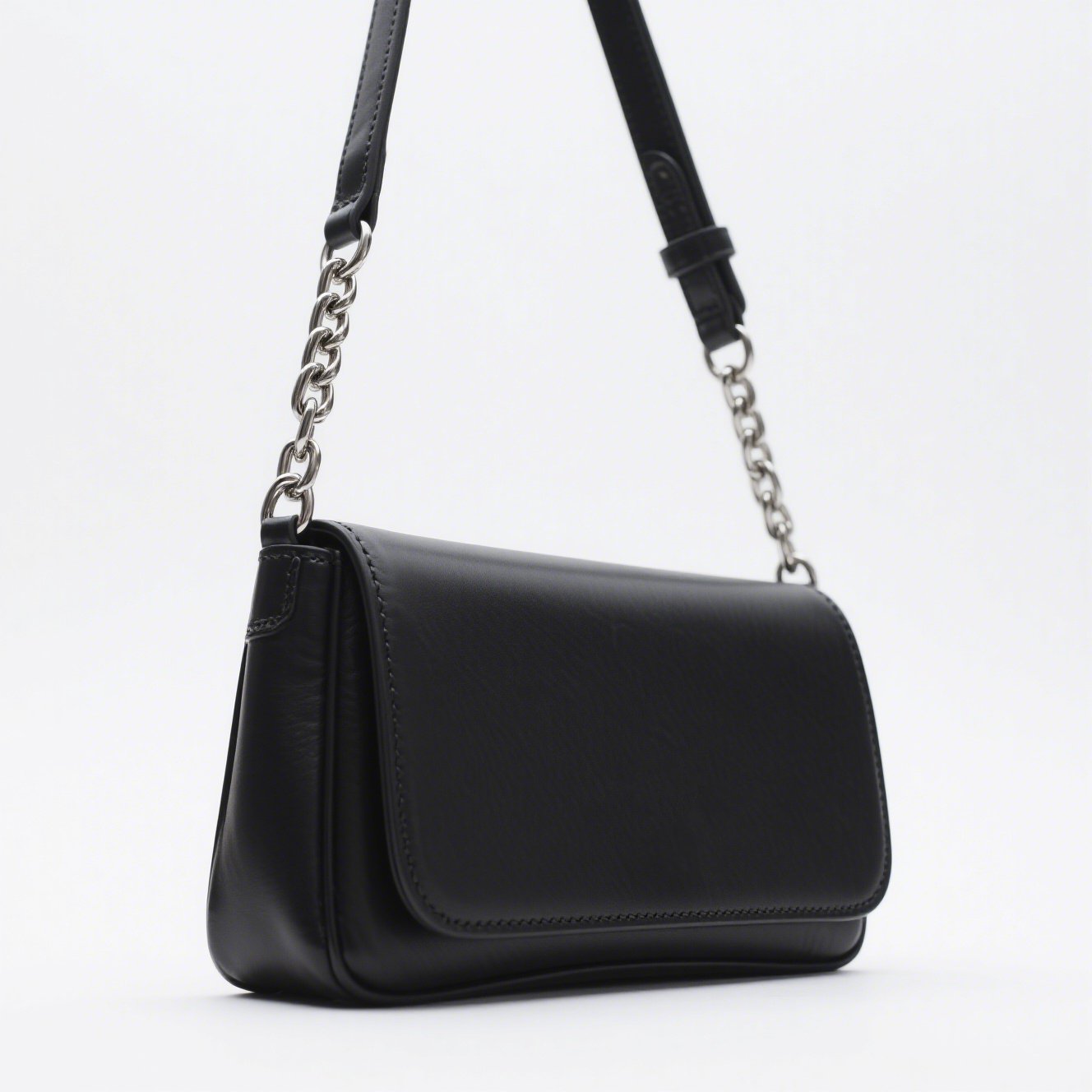 Černá univerzální kožená kabelka přes rameno