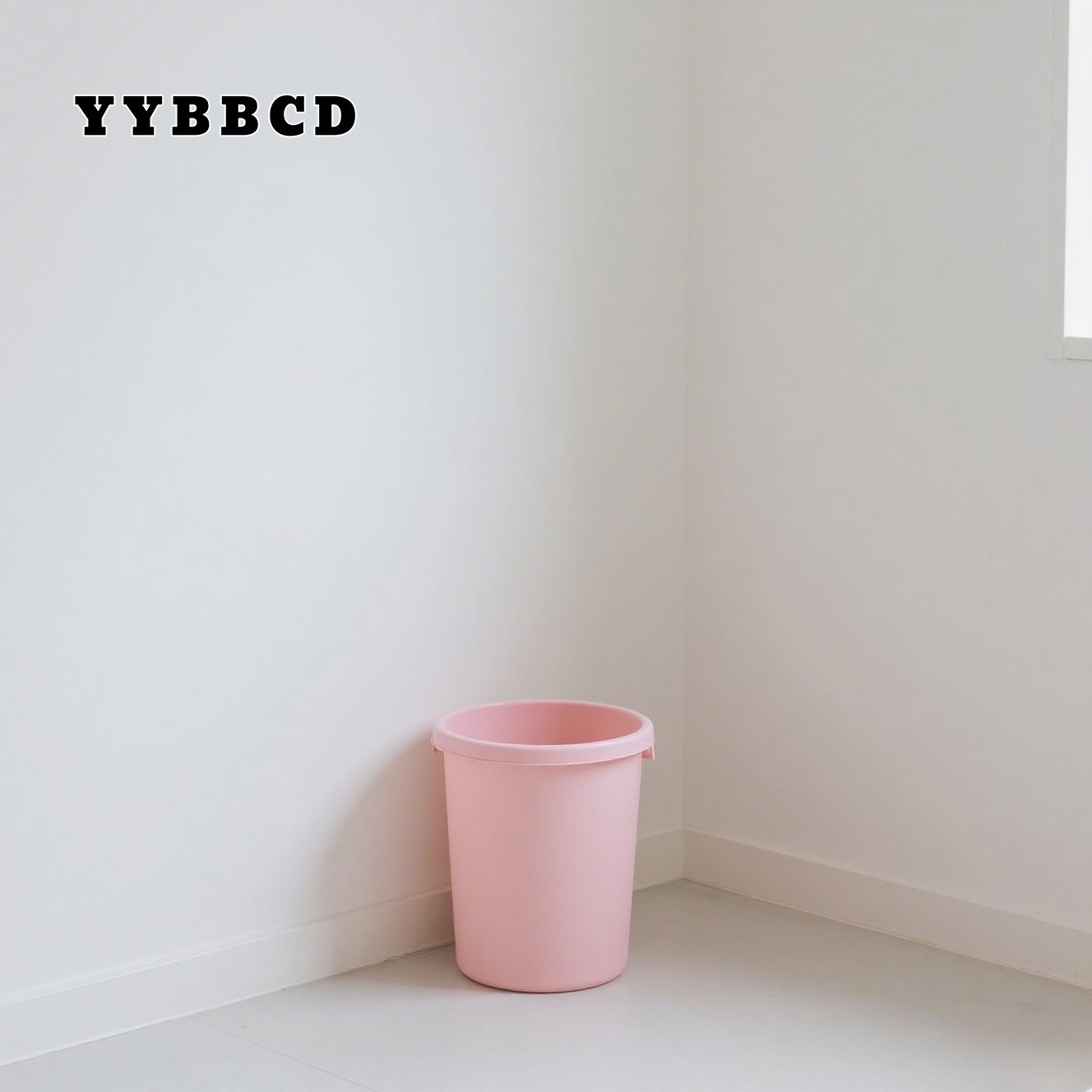 Moderní odpadkový koš do domácnosti