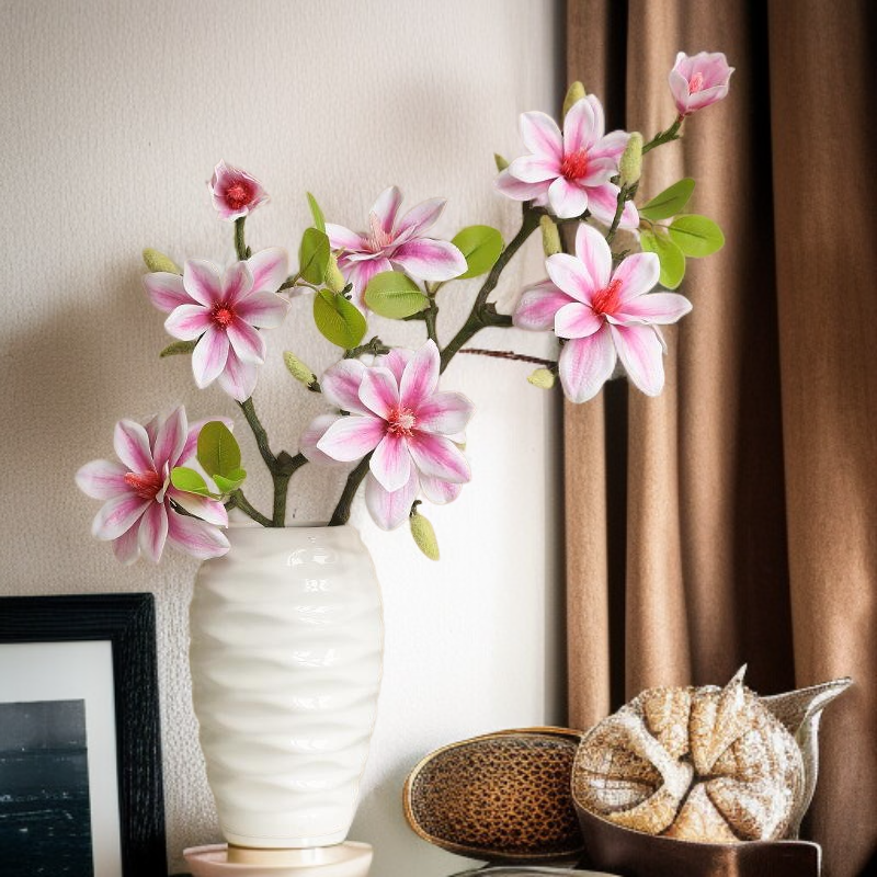 Simulovaný květ magnólie