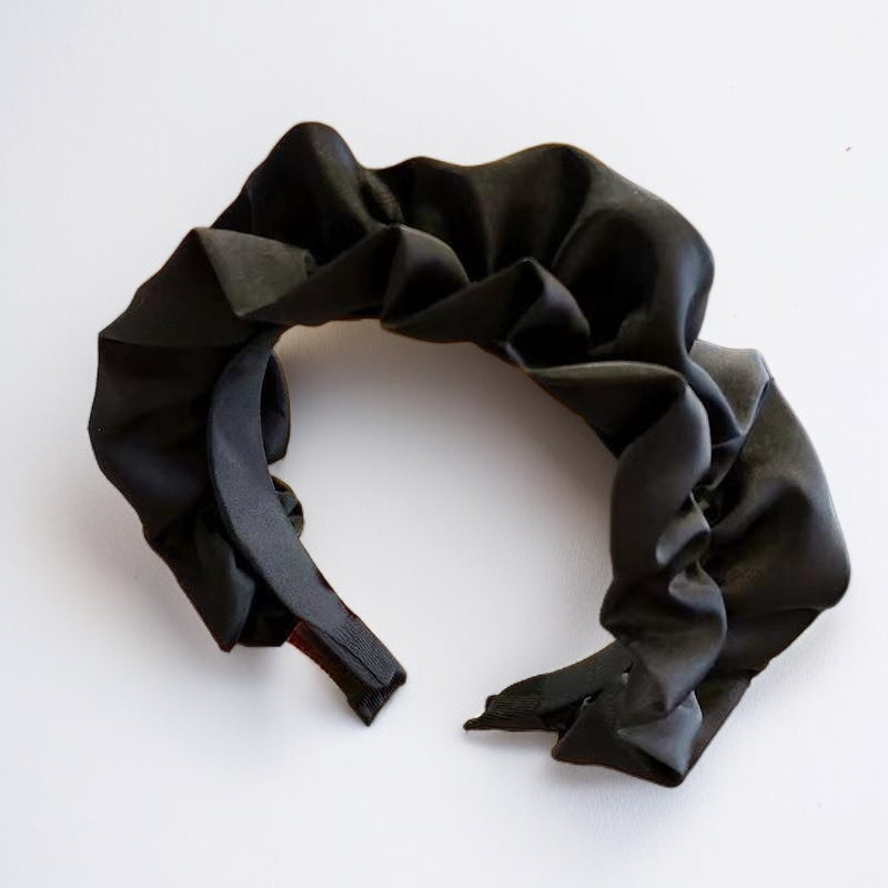 ที่คาดผมจีบลำไส้ใหญ่ทรงมงกุฎกะโหลกสูง