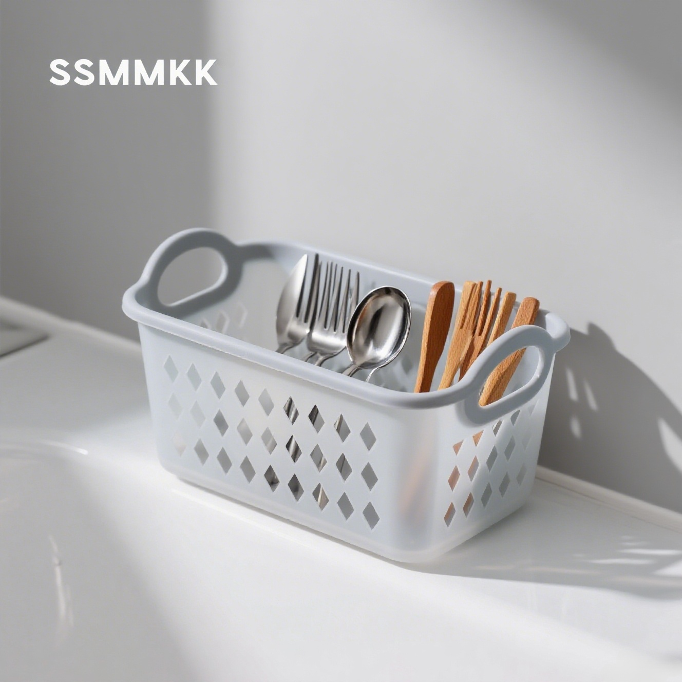 家庭用収納バスケット