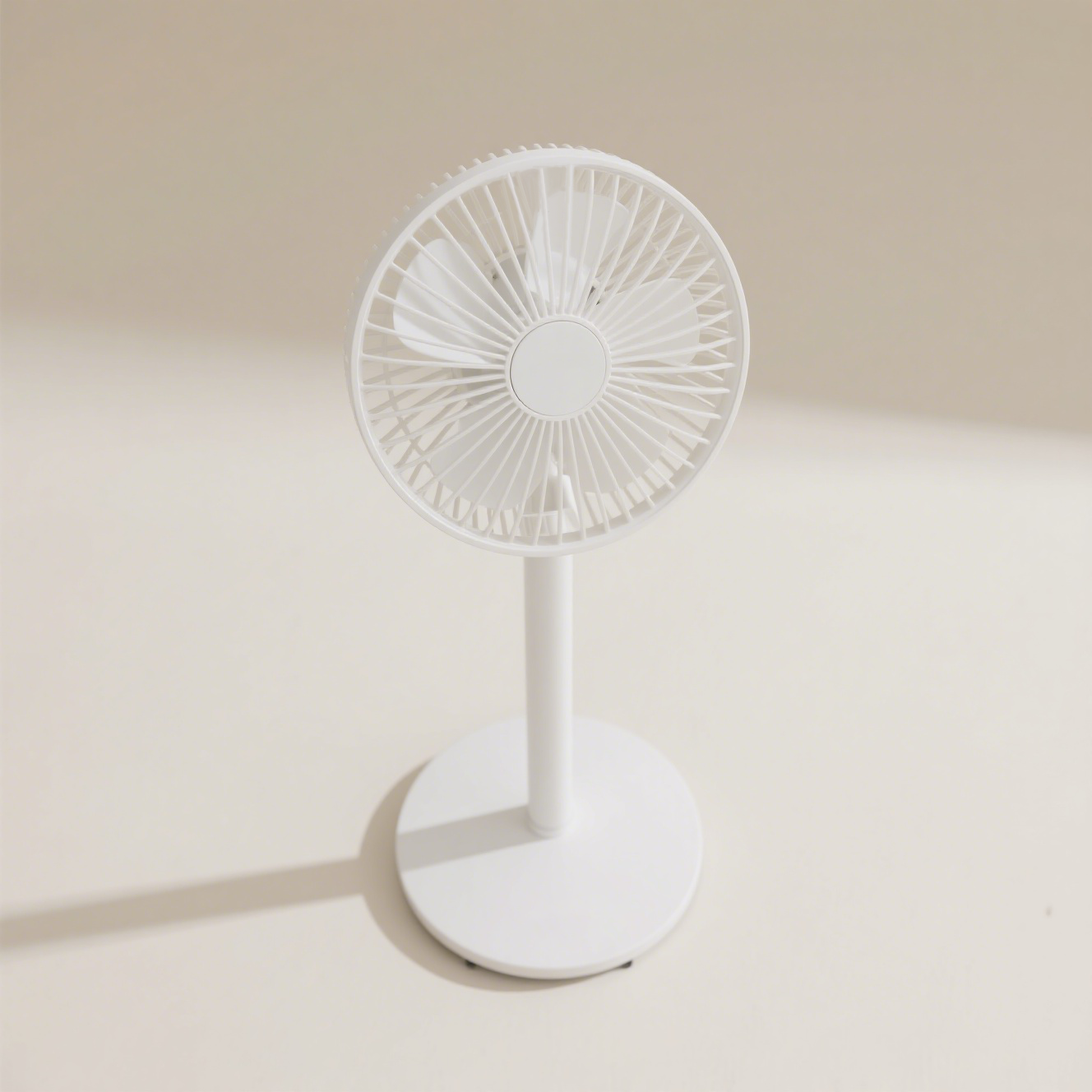 Stojací Výkonný Větrák s Nastavitelnou Výškou