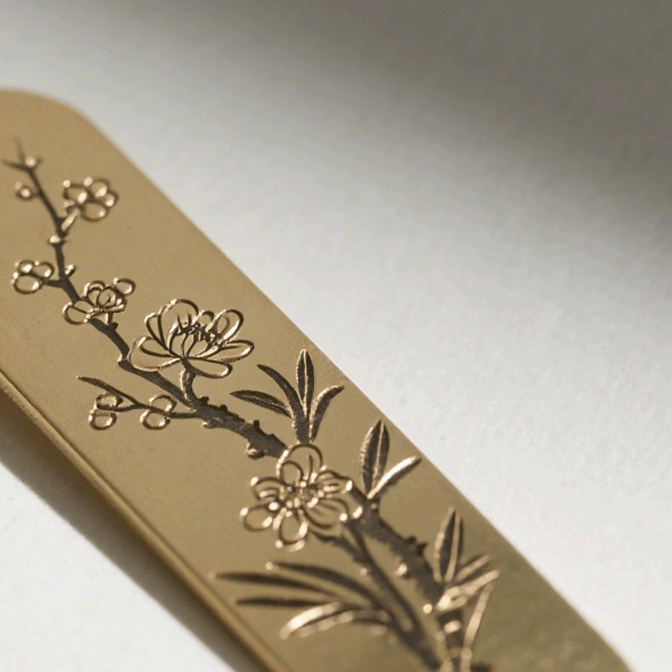 Marcador de Libros de Cobre Pulido con Detalles Grabados(paquete de 2)