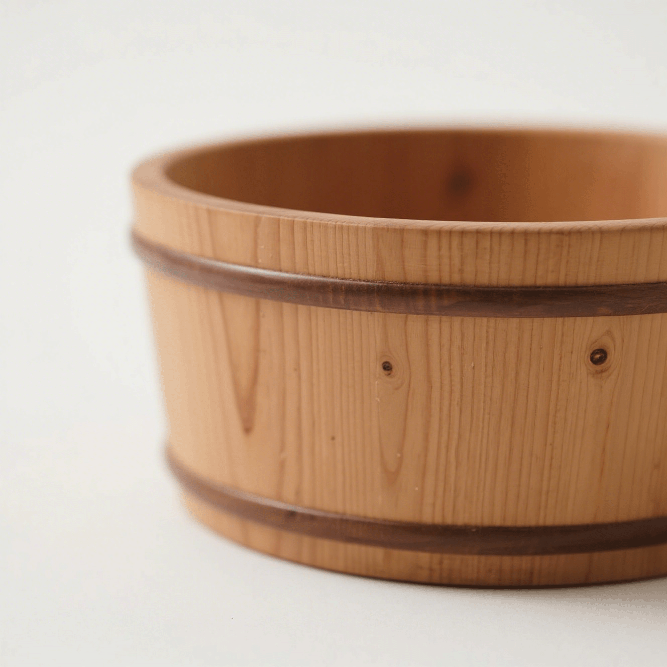 Kézzel készített tömörfa lábmosó