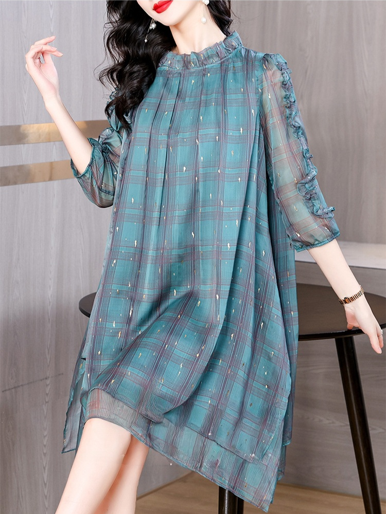 チェック柄ワンピース