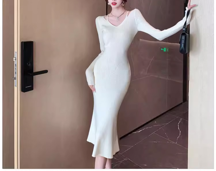 カジュアルな秋冬ニットワンピースコーデ例