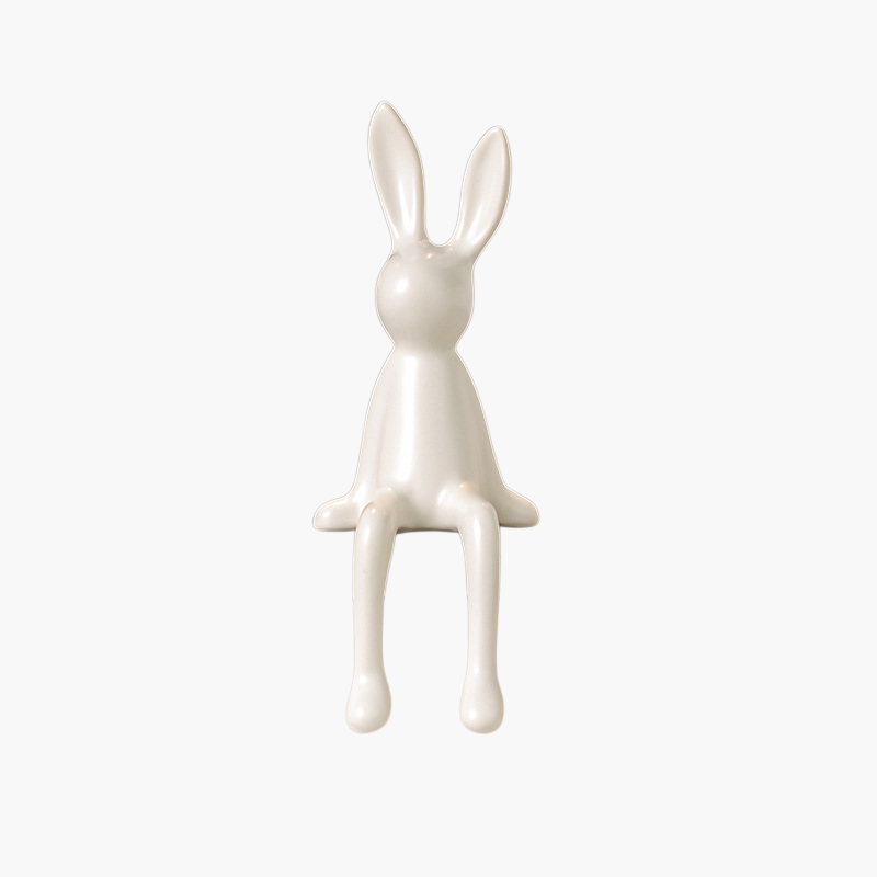 ウサギの陶磁器の置物
