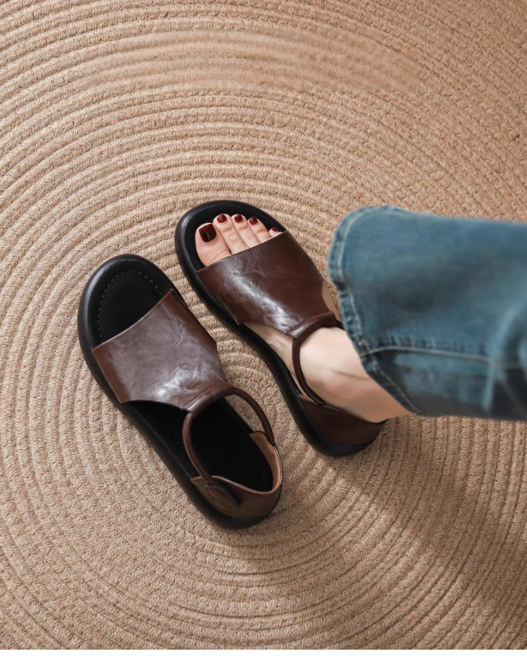 大人女性向けのおしゃれなサンダル