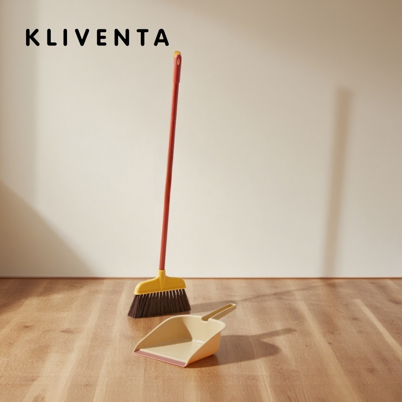 Dustpan and broom set for kitchen sweeping