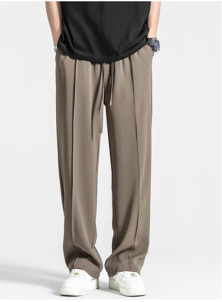 カラーバリエーションが豊富なカジュアルパンツ