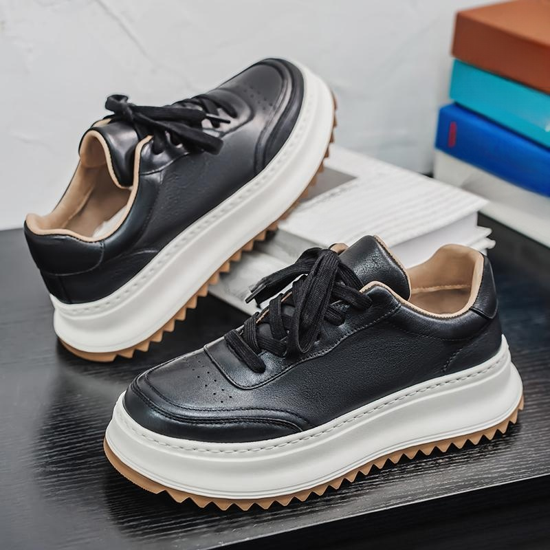 高級メンズヴィンテージホースレザーカジュアルシューズ 厚底通気性スニーカー