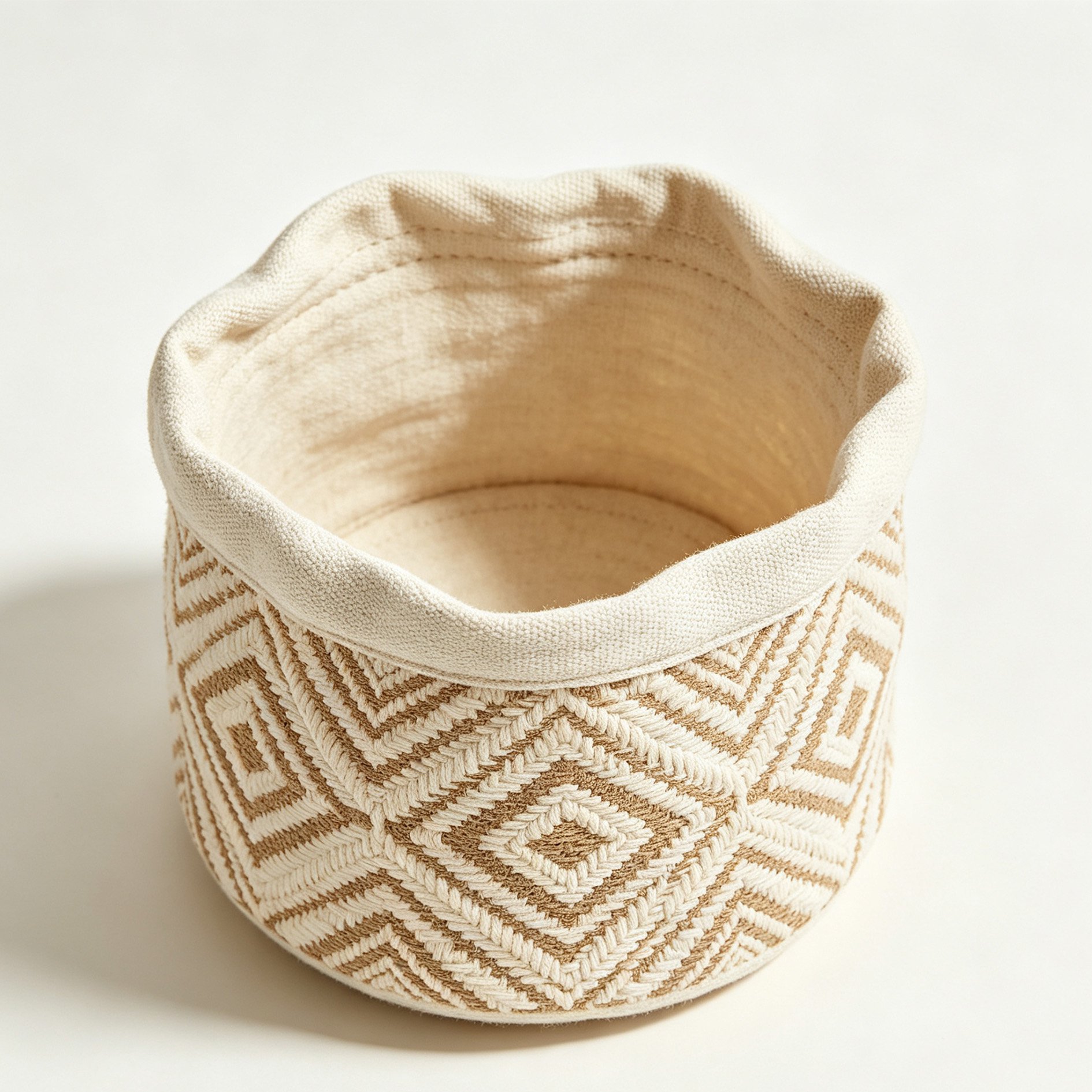 Stylish fabric storage tube with diamond design