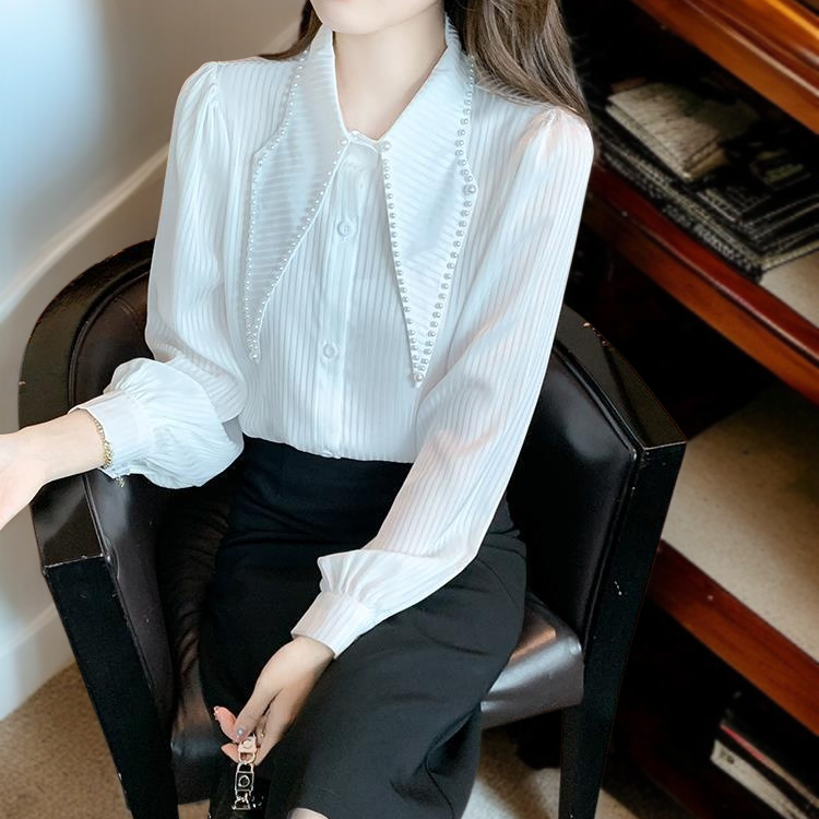 年齢を感じさせない若見え長袖シャツ