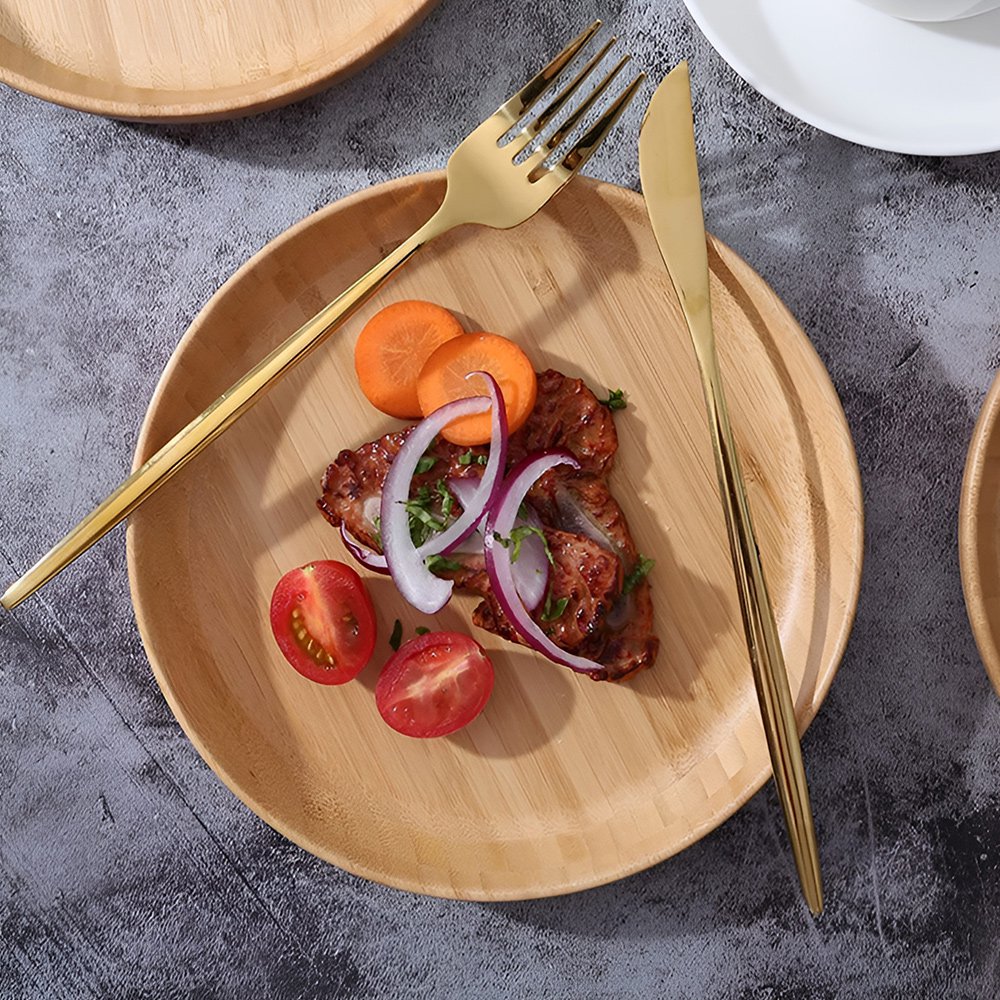 Round wooden dining plate