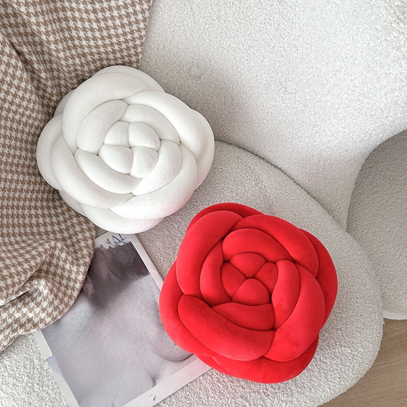 ふかふかのバラのクッション