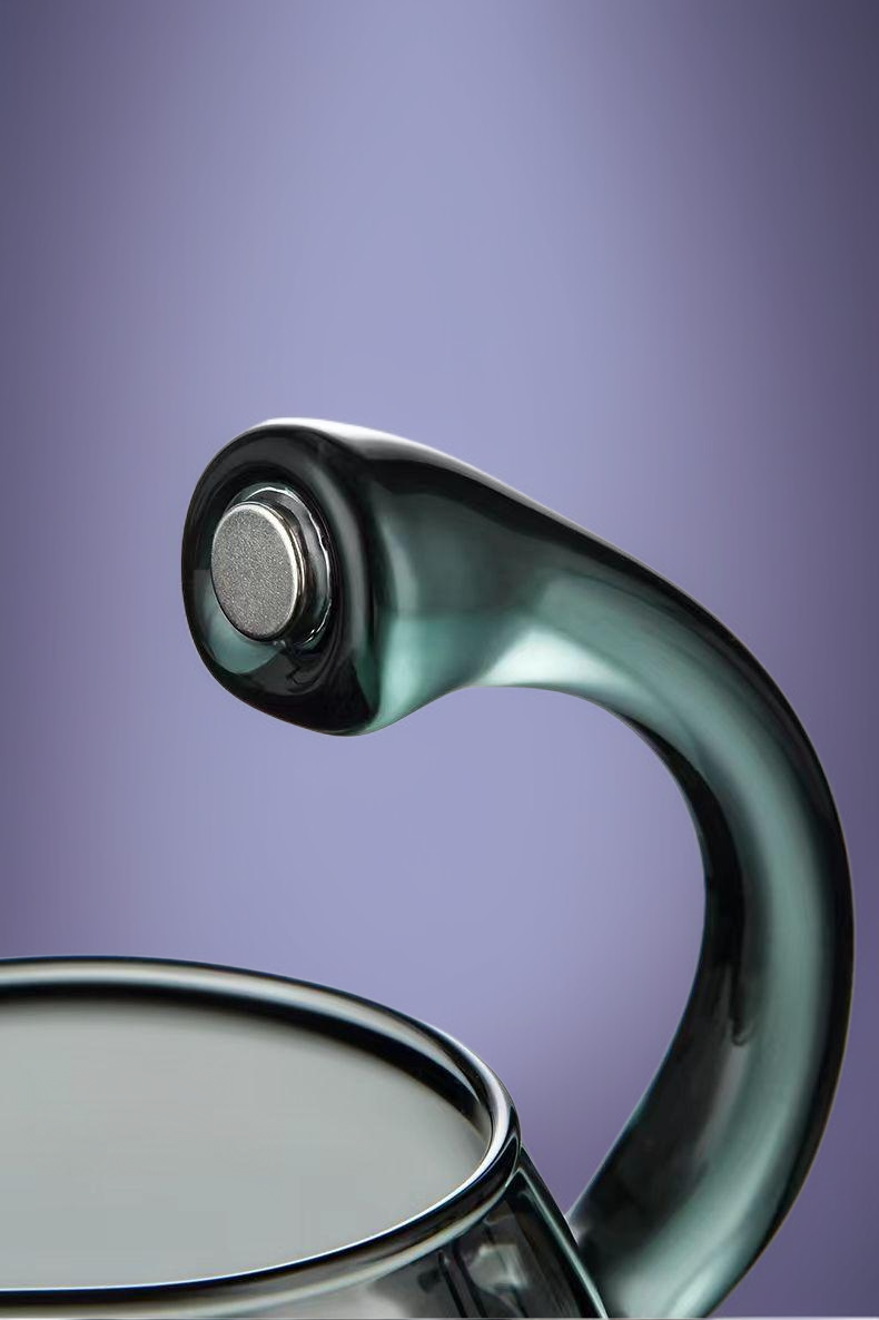 Durable glass tea set suitable for hot and cold beverages